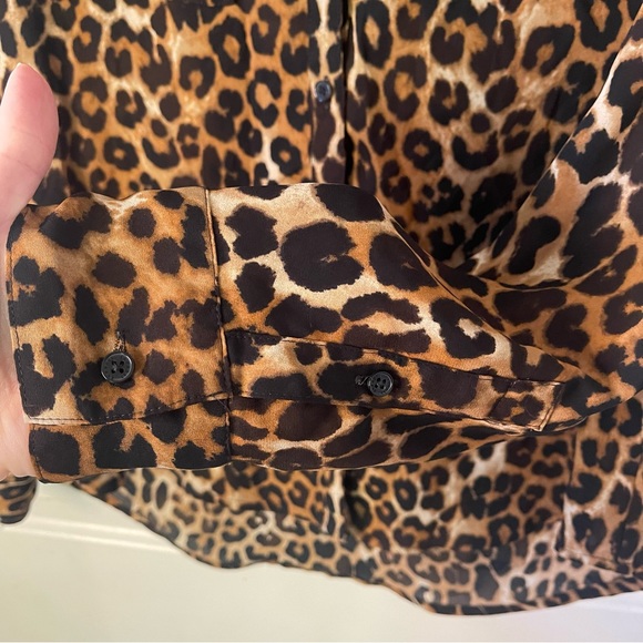 Express Leopard Print Portofino Women’s Button Down Long Sleeve Blouse - Picture 6 of 12